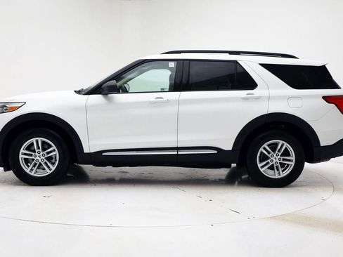 Used 2020 Ford Explorer XLT w/ Comfort Package image 5