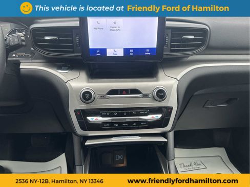 Used 2022 Ford Explorer XLT image 34