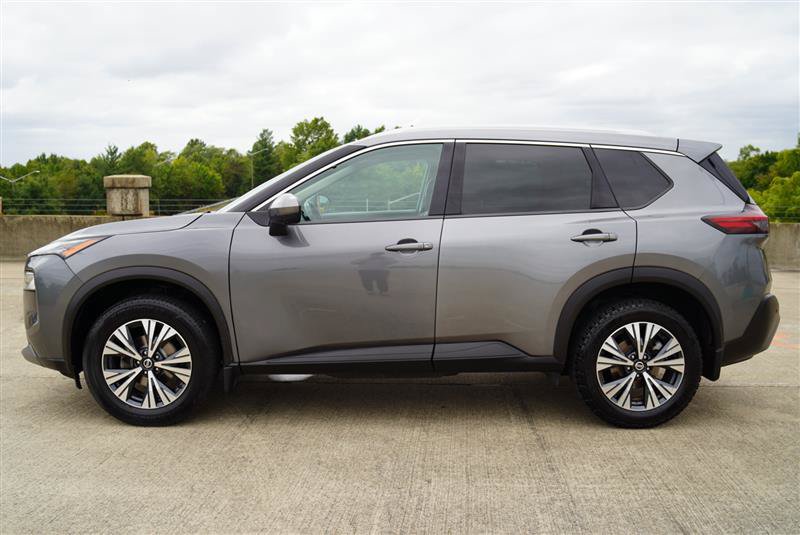 Used 2021 Nissan Rogue SV w/ Premium Package AWD/4WD image 3