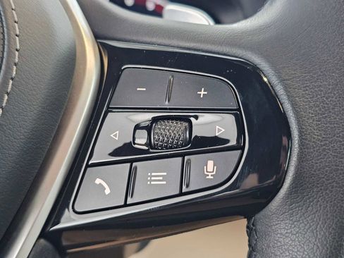 Used 2023 BMW 530e w/ Executive Package image 29