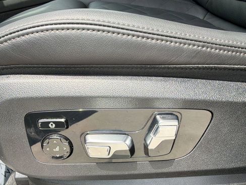 Used 2026 BMW X5 M60i AWD/4WD image 14