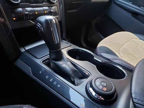 Used 2019 Ford Explorer XLT w/ Equipment Group 202A AWD/4WD image 24
