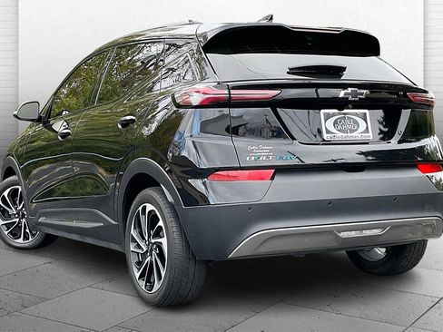 Used 2023 Chevrolet Bolt EUV Premier w/ Sun & Sound Package image 11