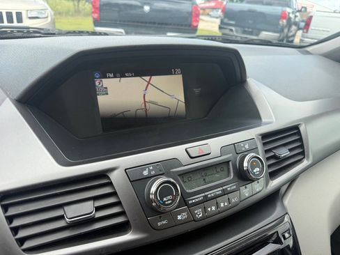 Used 2014 Honda Odyssey Touring Elite image 12