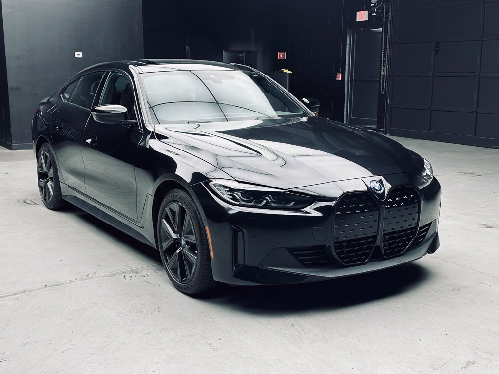 Used 2023 BMW i4 eDrive35 w/ Premium Package RWD image 9