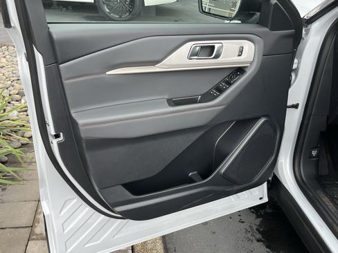 New 2026 Ford Explorer Active AWD/4WD image 14