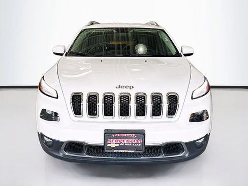 Used 2017 Jeep Cherokee Limited AWD/4WD image 4