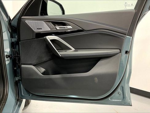 Used 2025 BMW X1 M35i w/ Premium Package image 23