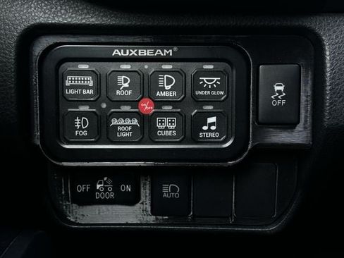 Used 2023 Toyota Tacoma SR AWD/4WD image 24