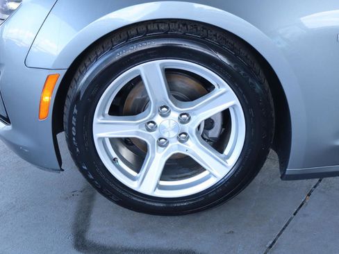 Used 2019 Chevrolet Camaro LT w/ Technology Package RWD image 12