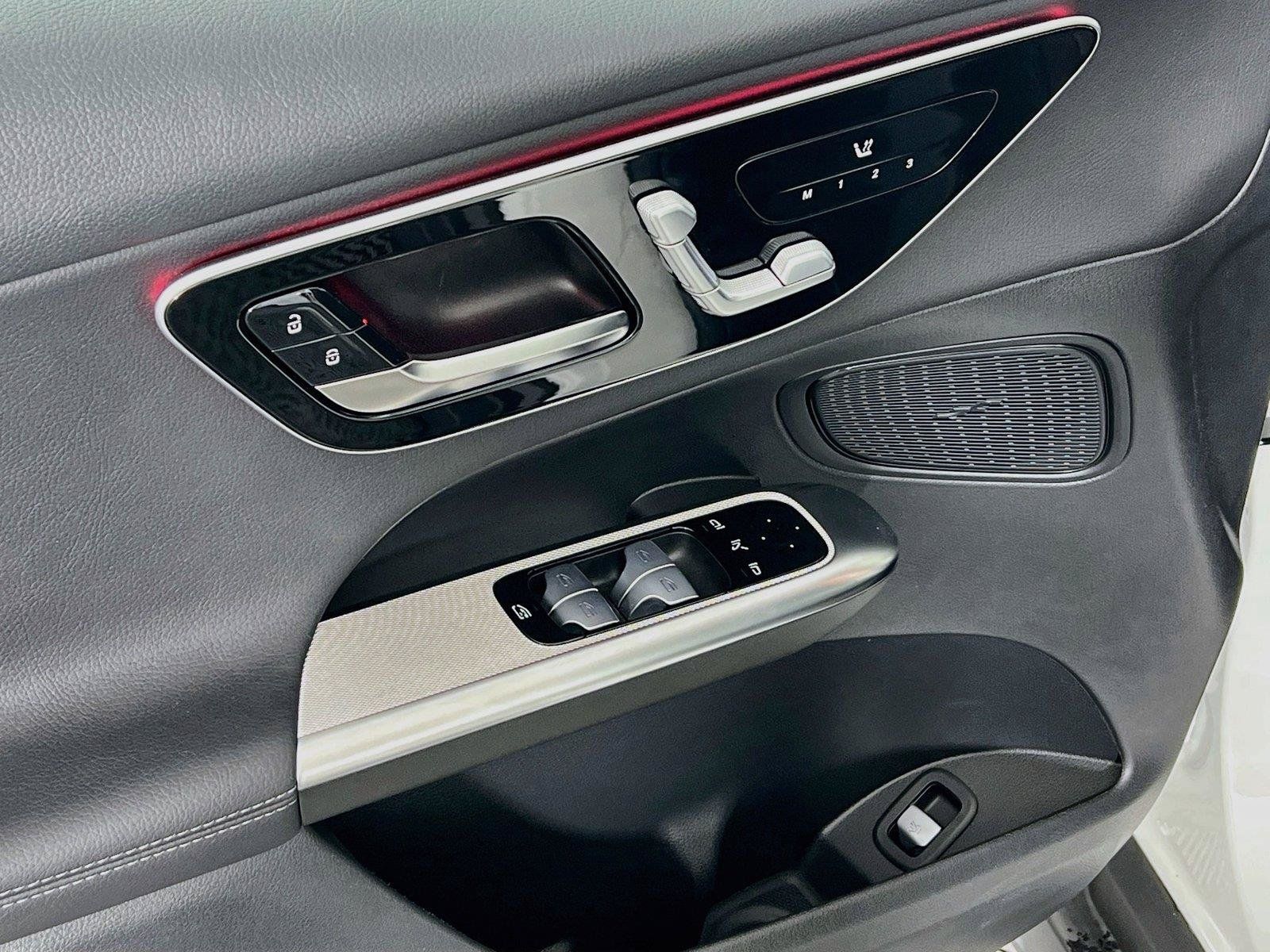 Certified 2026 Mercedes-Benz GLC 300 4MATIC image 19