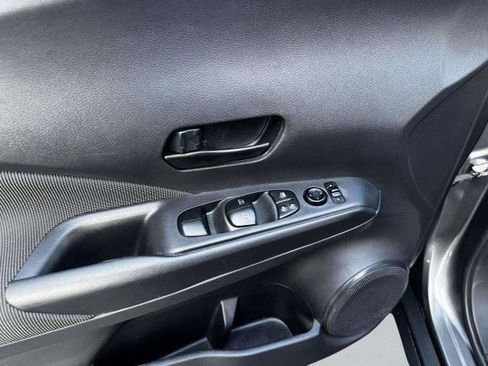 Used 2020 Nissan Kicks S FWD image 20