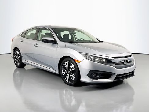 Certified 2017 Honda Civic EX-T image 3