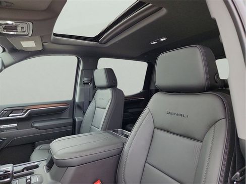 New 2024 GMC Sierra 1500 Denali w/ Denali Reserve Package image 7