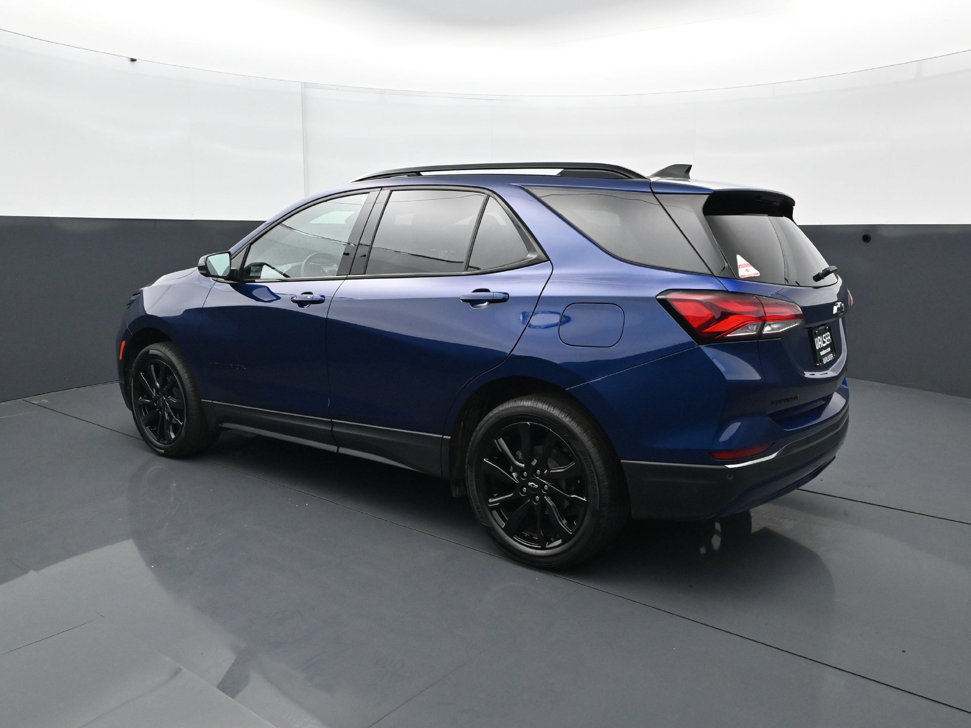 Used 2022 Chevrolet Equinox RS w/ RS Leather Package AWD/4WD image 4
