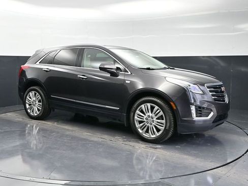 Used 2017 Cadillac XT5 Premium Luxury image 3