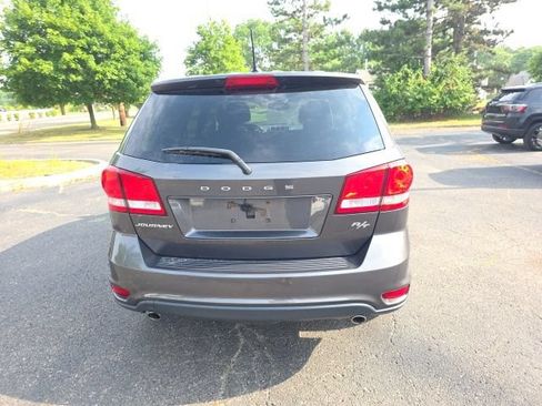 Used 2015 Dodge Journey R/T w/ Flexible Seating Group FWD image 6