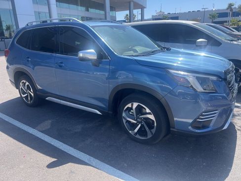 Used 2022 Subaru Forester Touring AWD/4WD image 2
