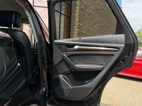 Used 2019 Audi Q5 2.0T Premium Plus w/ Premium Plus Package image 35