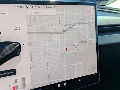 Used 2024 Tesla Model 3 Standard Range image 19