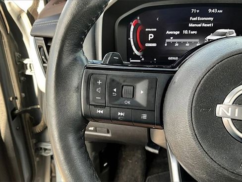 Used 2023 Nissan Rogue Platinum w/ Platinum Premium Package image 11