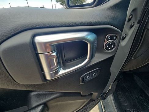 Used 2023 Jeep Wrangler Unlimited image 22