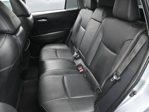 Used 2022 Toyota Corolla Cross XLE w/ Convenience Package image 27