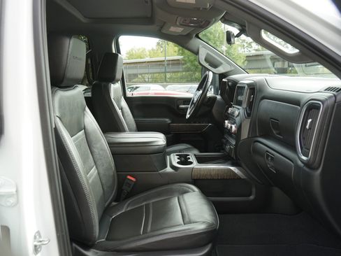 Used 2023 GMC Sierra 2500 Denali w/ Denali Ultimate Package image 19