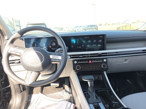 Used 2026 Hyundai Tucson SEL image 10