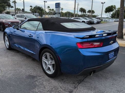 Used 2018 Chevrolet Camaro LT RWD image 6