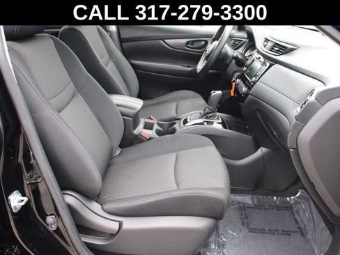 Used 2019 Nissan Rogue S AWD/4WD image 19