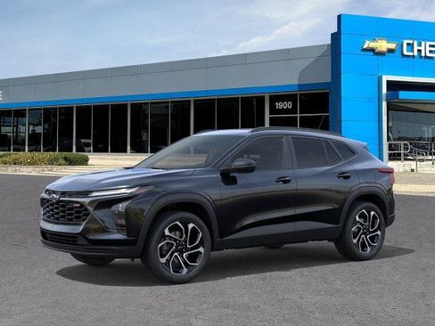 New 2026 Chevrolet Trax RS w/ Sunroof Package FWD image 2