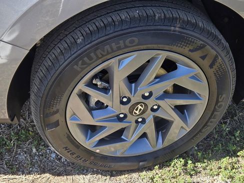 New 2026 Hyundai Elantra Blue image 5