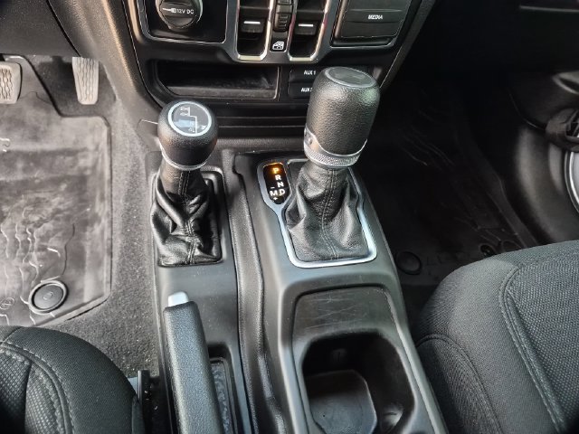 Used 2022 Jeep Wrangler Unlimited Sport AWD/4WD image 10