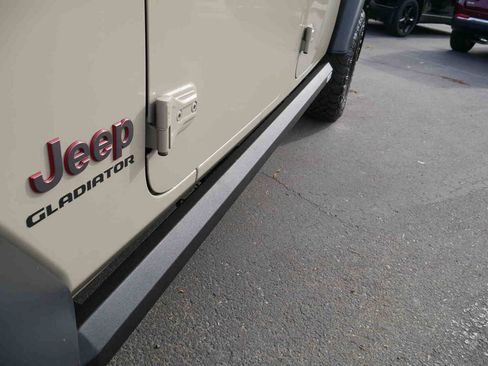 Certified 2020 Jeep Gladiator Rubicon image 14