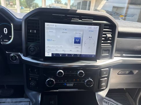 Used 2022 Ford F150 Lariat w/ Max Trailer Tow Package AWD/4WD image 18