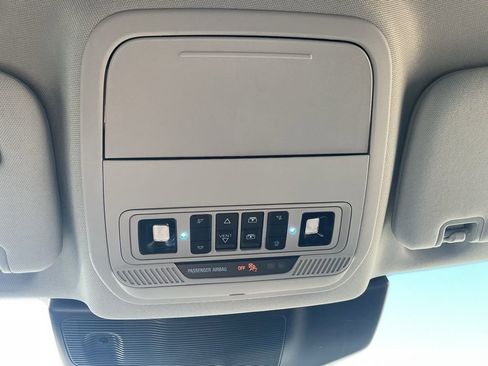 Used 2023 Ford Explorer Limited w/ Equipment Group 301A image 17