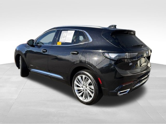 Certified 2025 Buick Envision Avenir AWD/4WD image 3