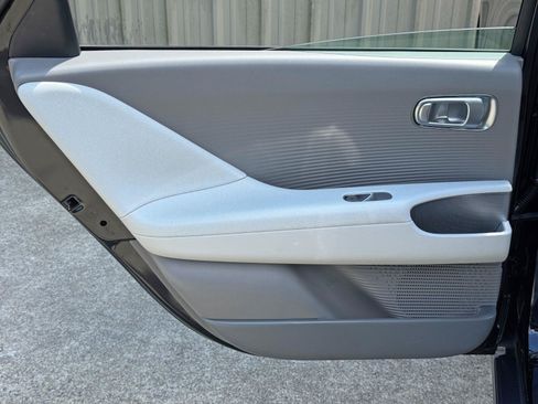 Used 2023 Hyundai Ioniq 6 SEL RWD image 41