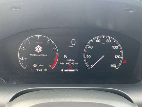 Used 2023 Honda HR-V LX image 12