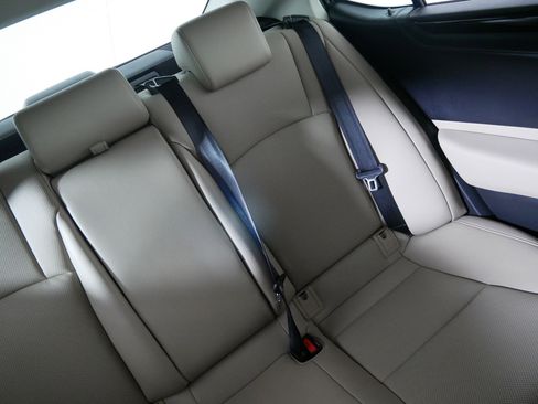 Used 2019 Lexus ES 350 w/ Premium Package FWD image 14