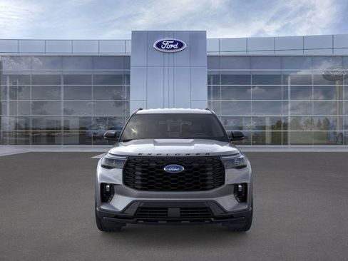 New 2026 Ford Explorer ST-Line w/ ST-Line Street Pack image 4