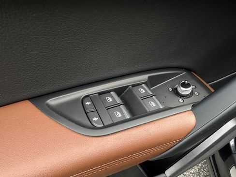 Used 2019 Audi Q5 2.0T Premium Plus w/ Premium Plus Package image 14