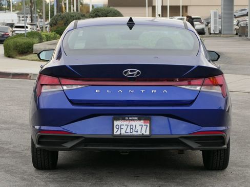 Certified 2023 Hyundai Elantra SEL w/ Preferred Accessory Package image 4