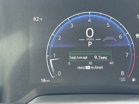 Used 2026 Toyota Corolla SE FWD image 24