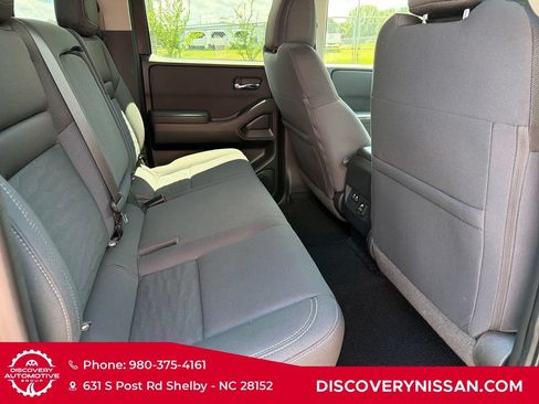Certified 2022 Nissan Frontier SV AWD/4WD image 33