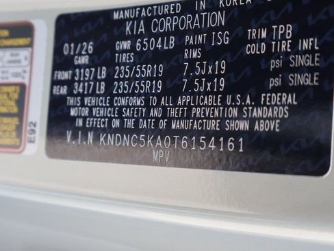 New 2026 Kia Carnival EX FWD image 39