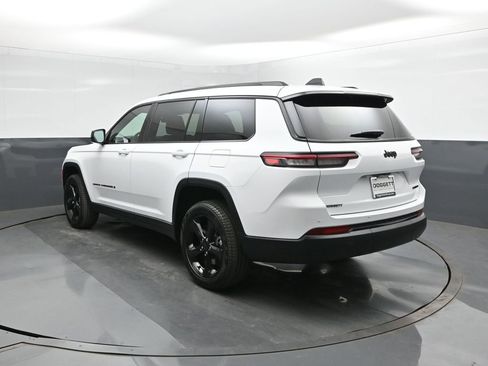 New 2025 Jeep Grand Cherokee L Limited w/ Black Appearance Package image 5