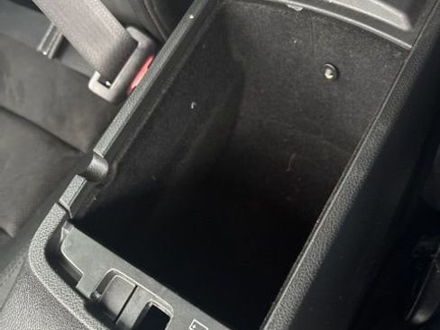 Used 2019 Jeep Grand Cherokee Altitude image 18