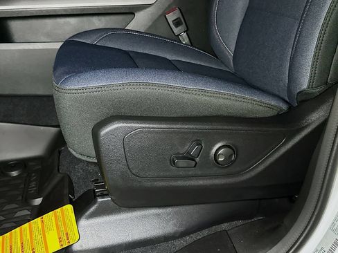 New 2026 RAM 1500 Big Horn AWD/4WD image 13